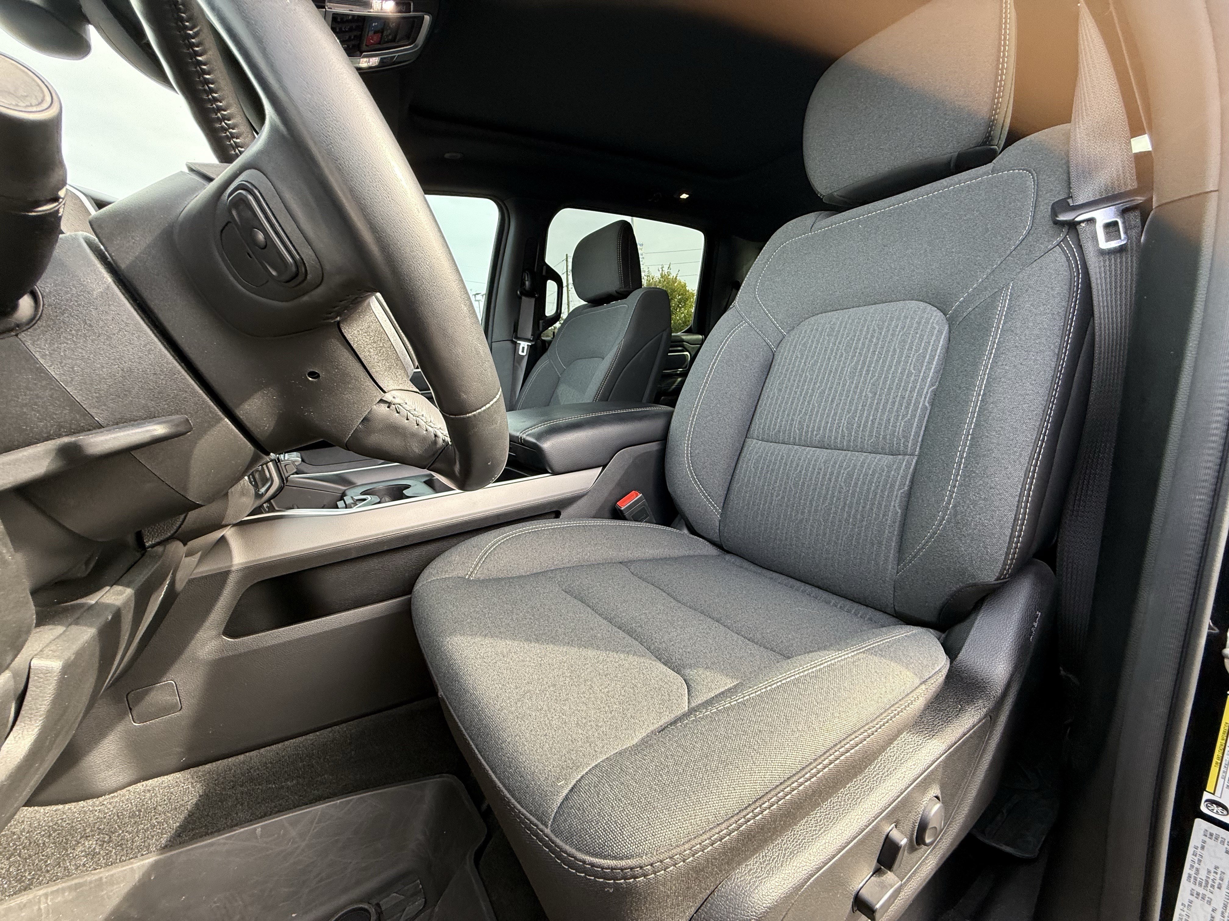 Used 2023 RAM 1500 Big Horn AWD/4WD image 16