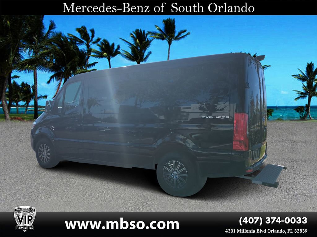Used 2024 Mercedes-Benz Sprinter 144 Cargo image 5