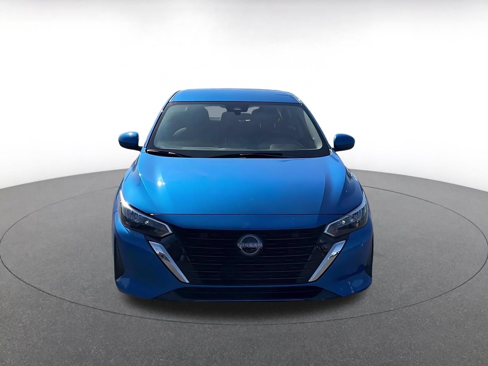Used 2025 Nissan Sentra SV FWD image 4