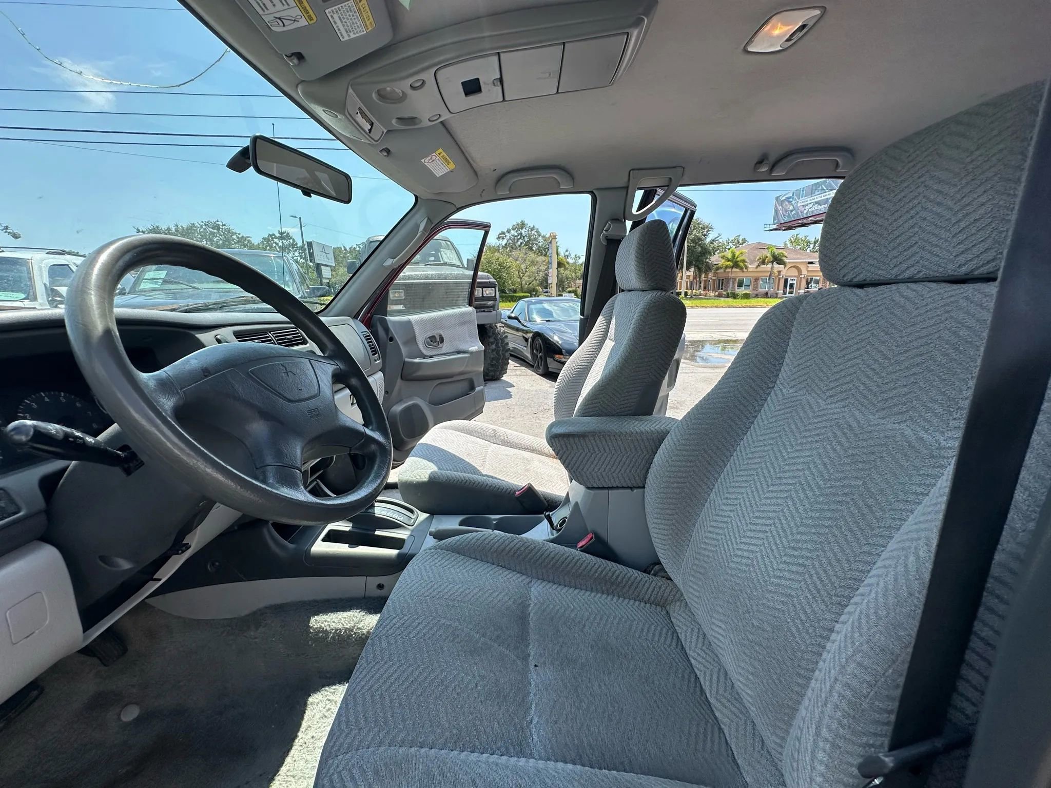 Used 2001 Mitsubishi Montero Sport ES RWD image 13