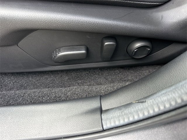 Used 2025 Subaru Crosstrek 2.5i Limited image 12