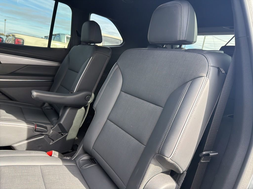 Used 2025 Buick Enclave Preferred image 19