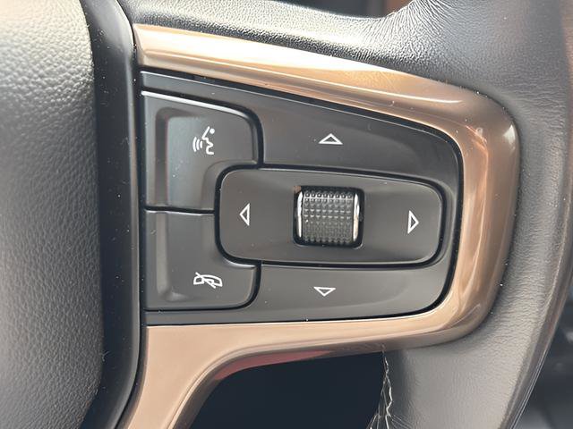 Used 2019 Chevrolet Silverado 1500 High Country w/ Technology Package image 24