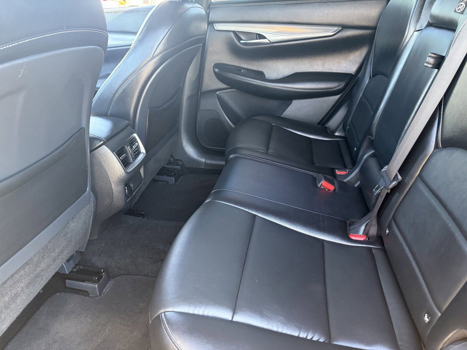 Used 2021 INFINITI QX50 Luxe w/ Appearance Package image 19