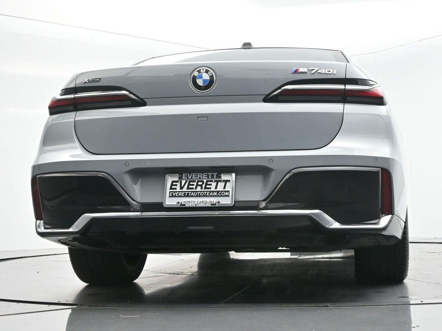 Used 2024 BMW 740i xDrive w/ Premium Package AWD/4WD image 56