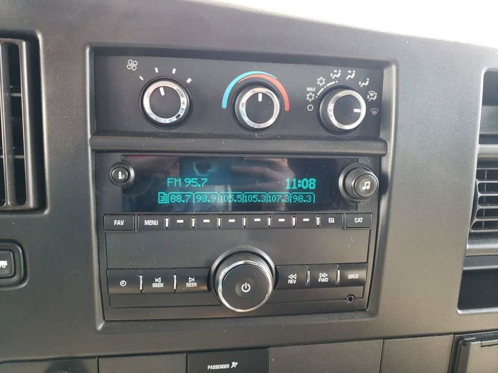 Used 2018 Chevrolet Express 3500 Extended w/ Power Convenience Package image 18