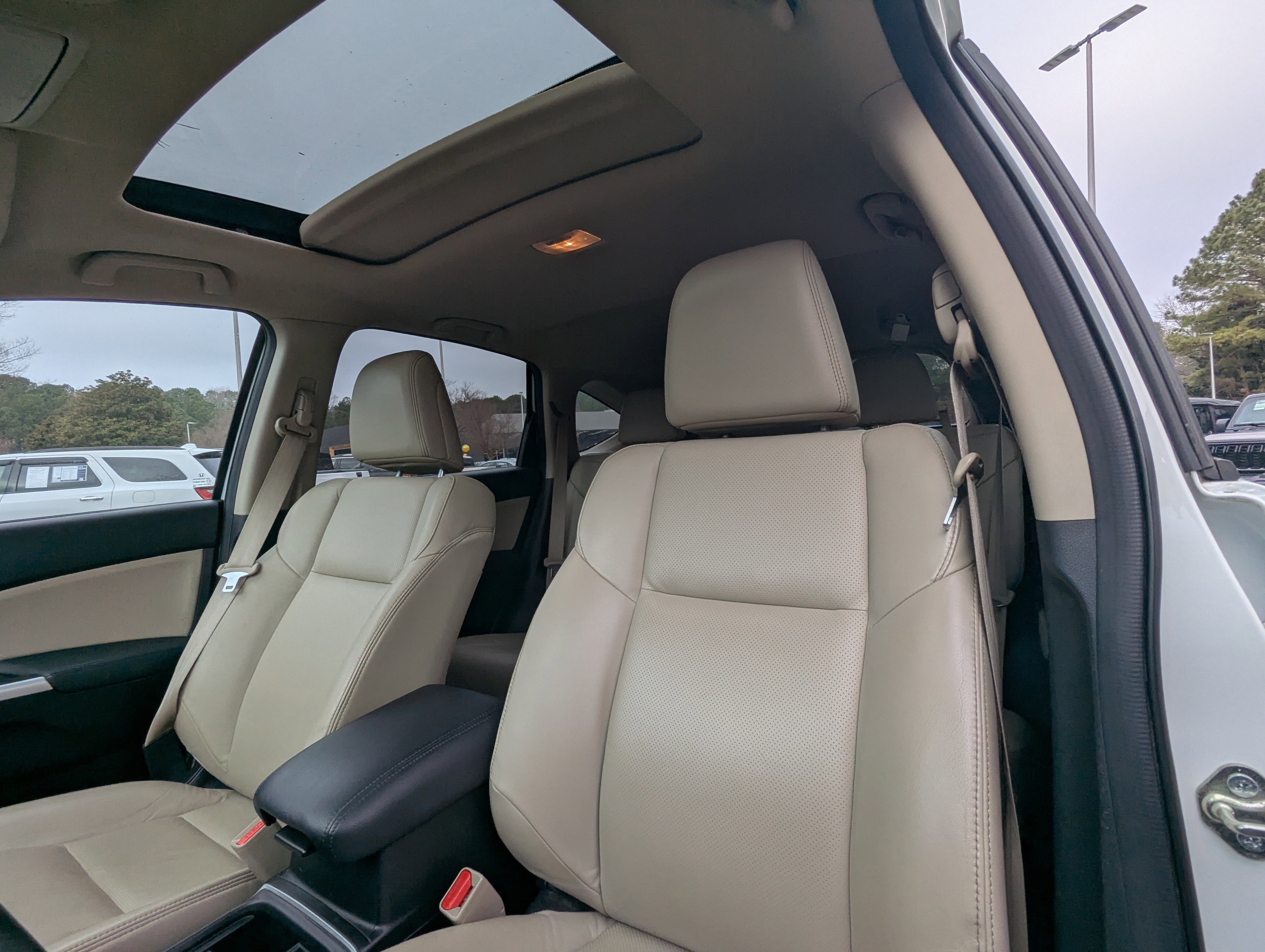 Used 2016 Honda CR-V EX-L image 9