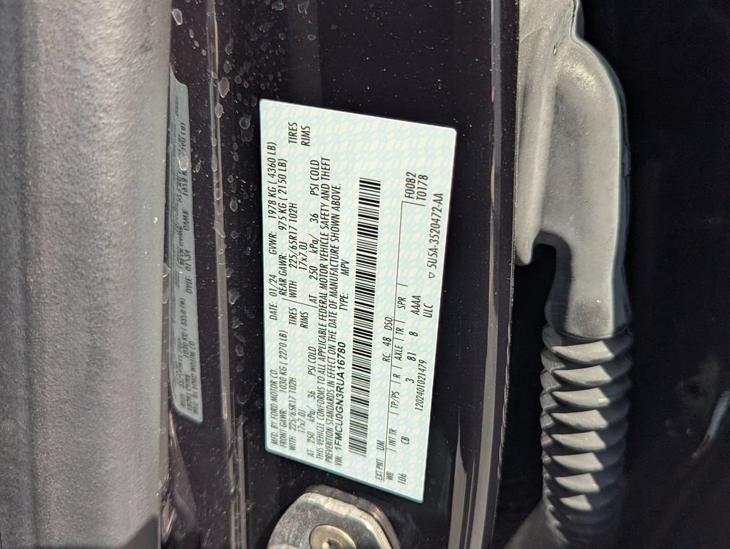 Certified 2024 Ford Escape Active w/ Cold Weather Package FWD image 28