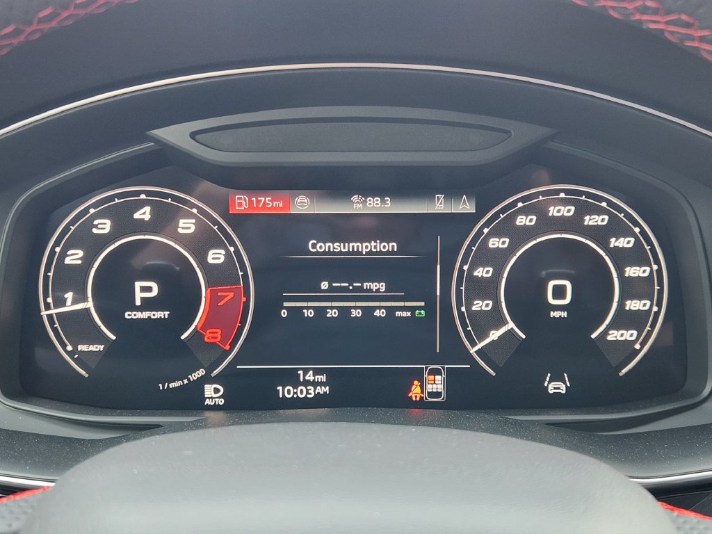 New 2027 Audi RS Q8 performance AWD/4WD image 18