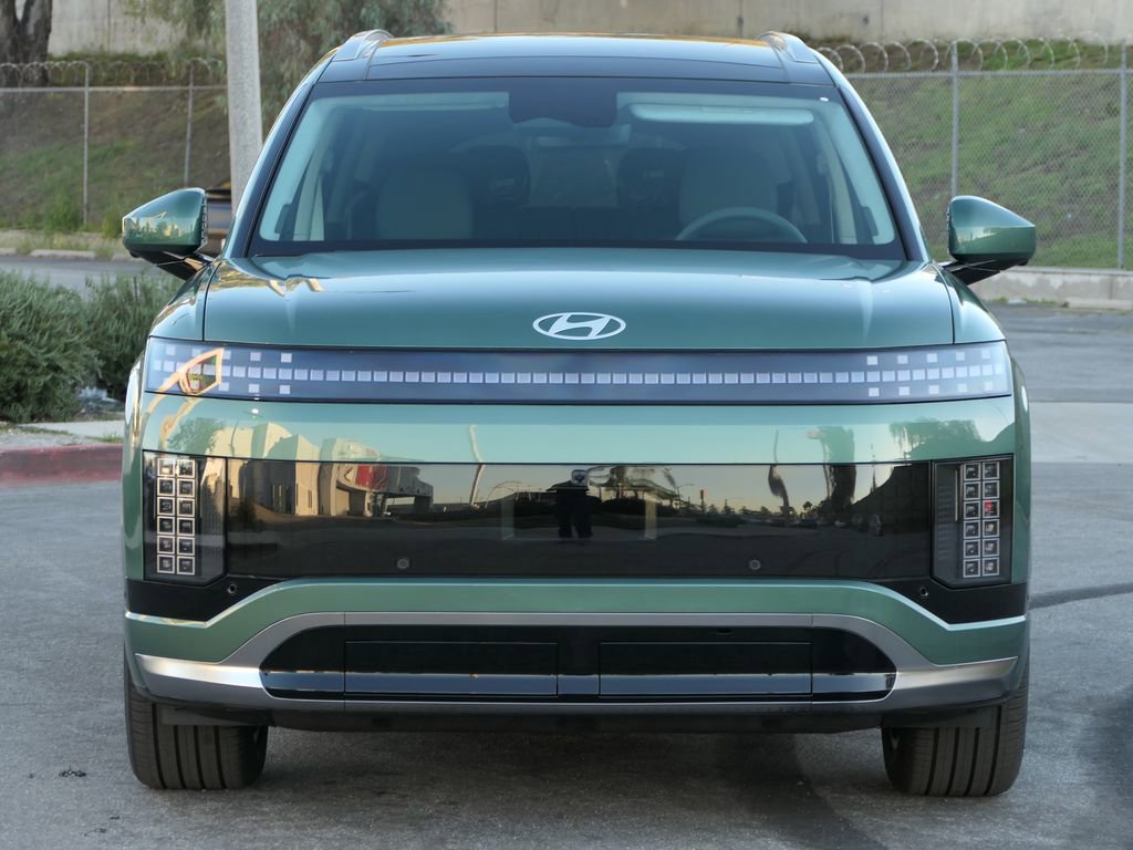 New 2026 Hyundai Ioniq 9 Calligraphy w/ Tow & Go Package image 5