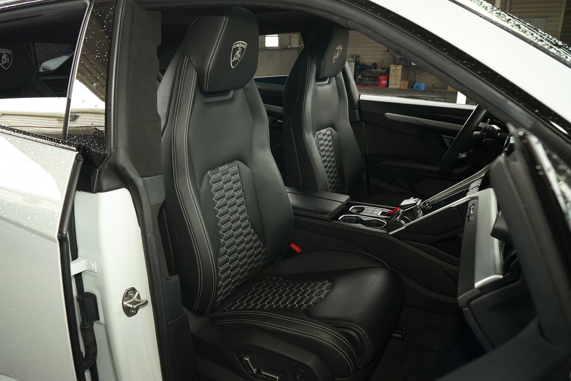 Used 2020 Lamborghini Urus image 13