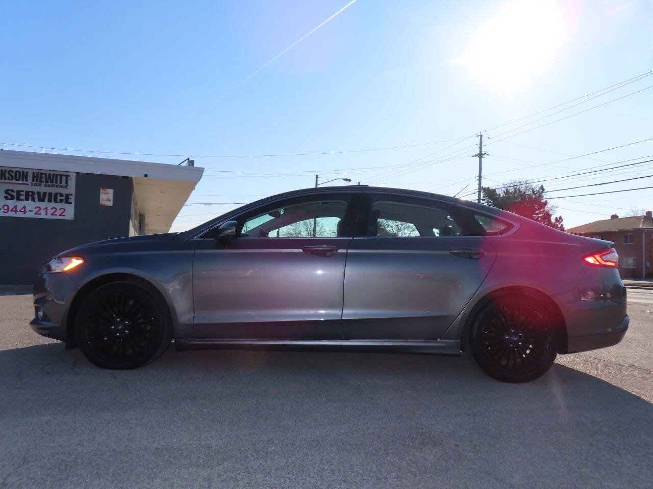 Used 2014 Ford Fusion SE w/ Equipment Group 202A image 8