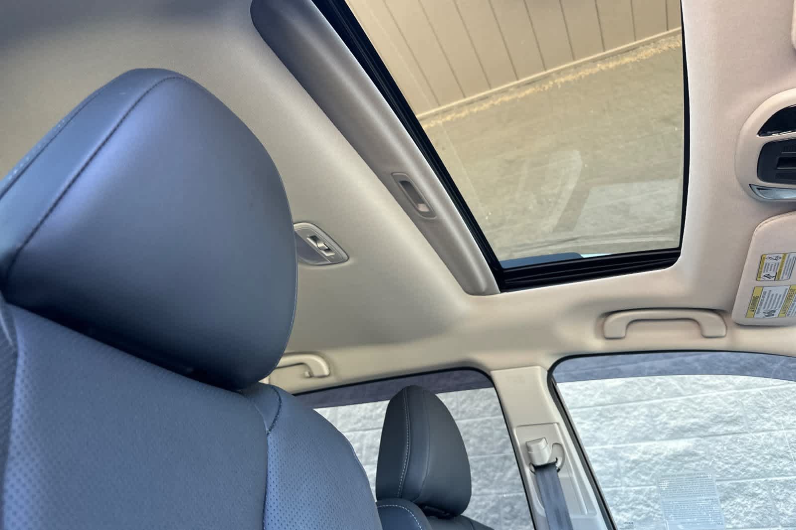 Used 2024 Subaru Outback Touring XT AWD/4WD image 16