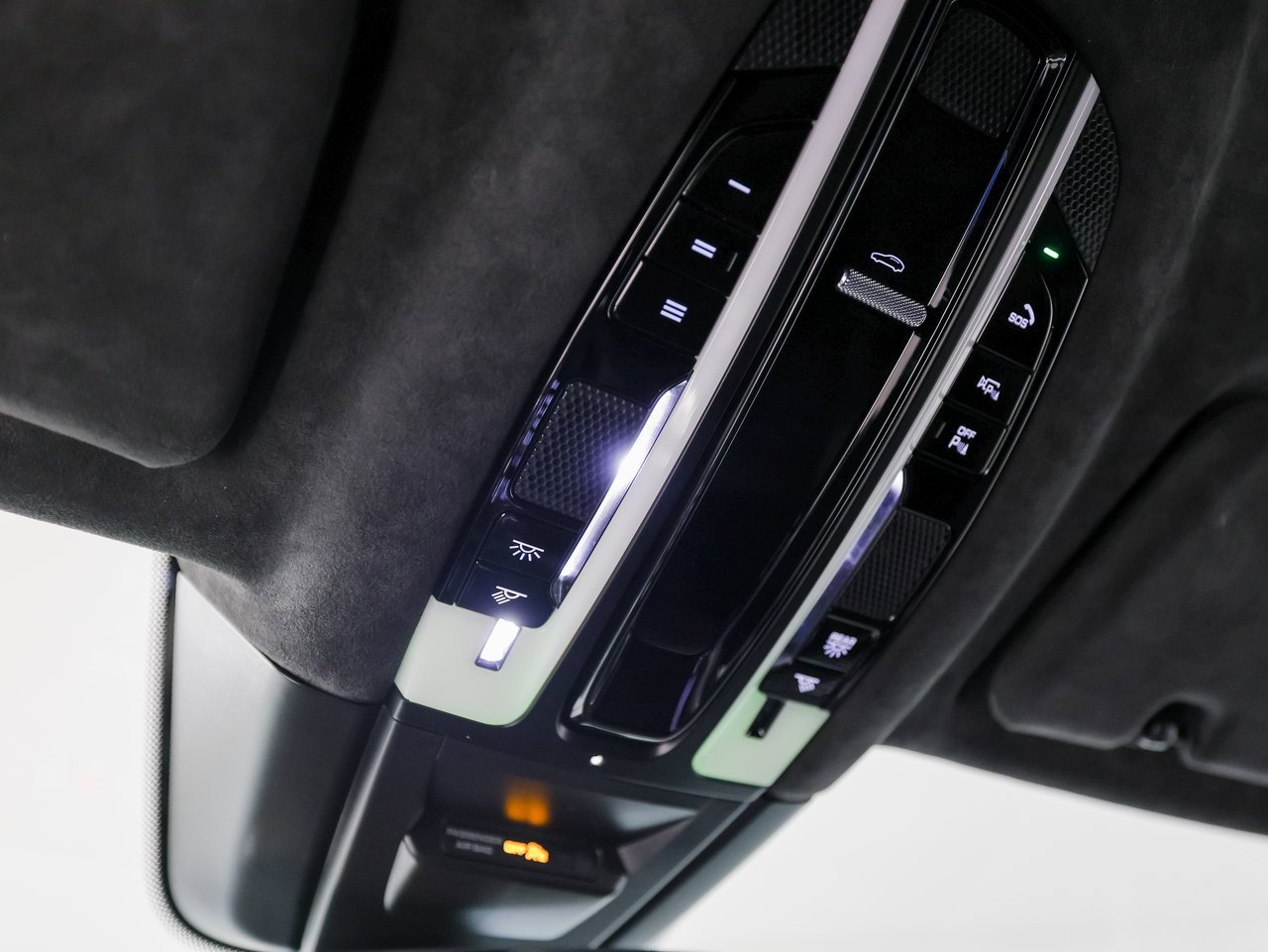 Certified 2022 Porsche Cayenne Turbo S image 21