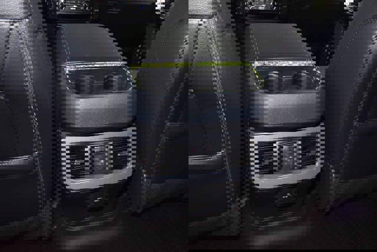 Used 2025 Ford F250 Lariat image 18