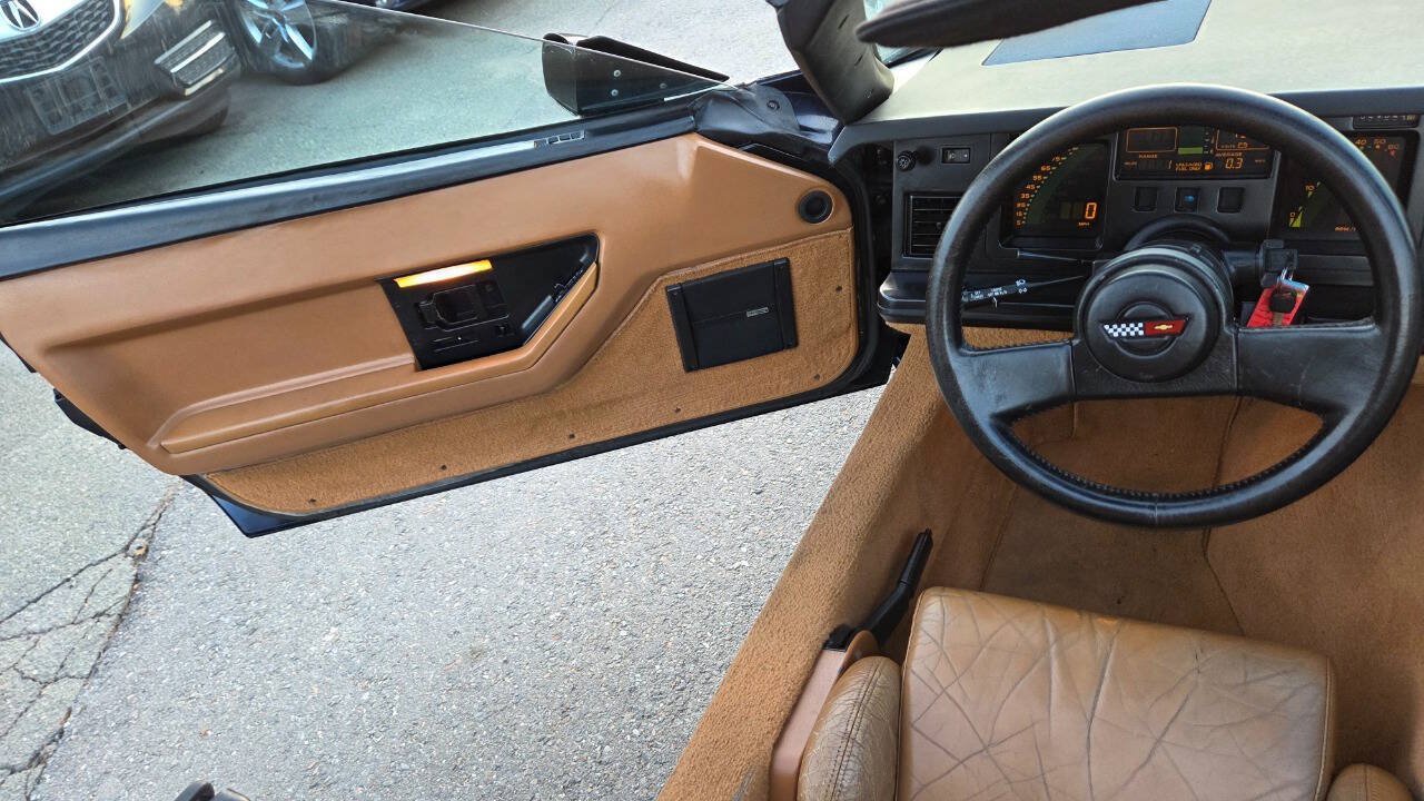 Used 1989 Chevrolet Corvette Convertible RWD image 33