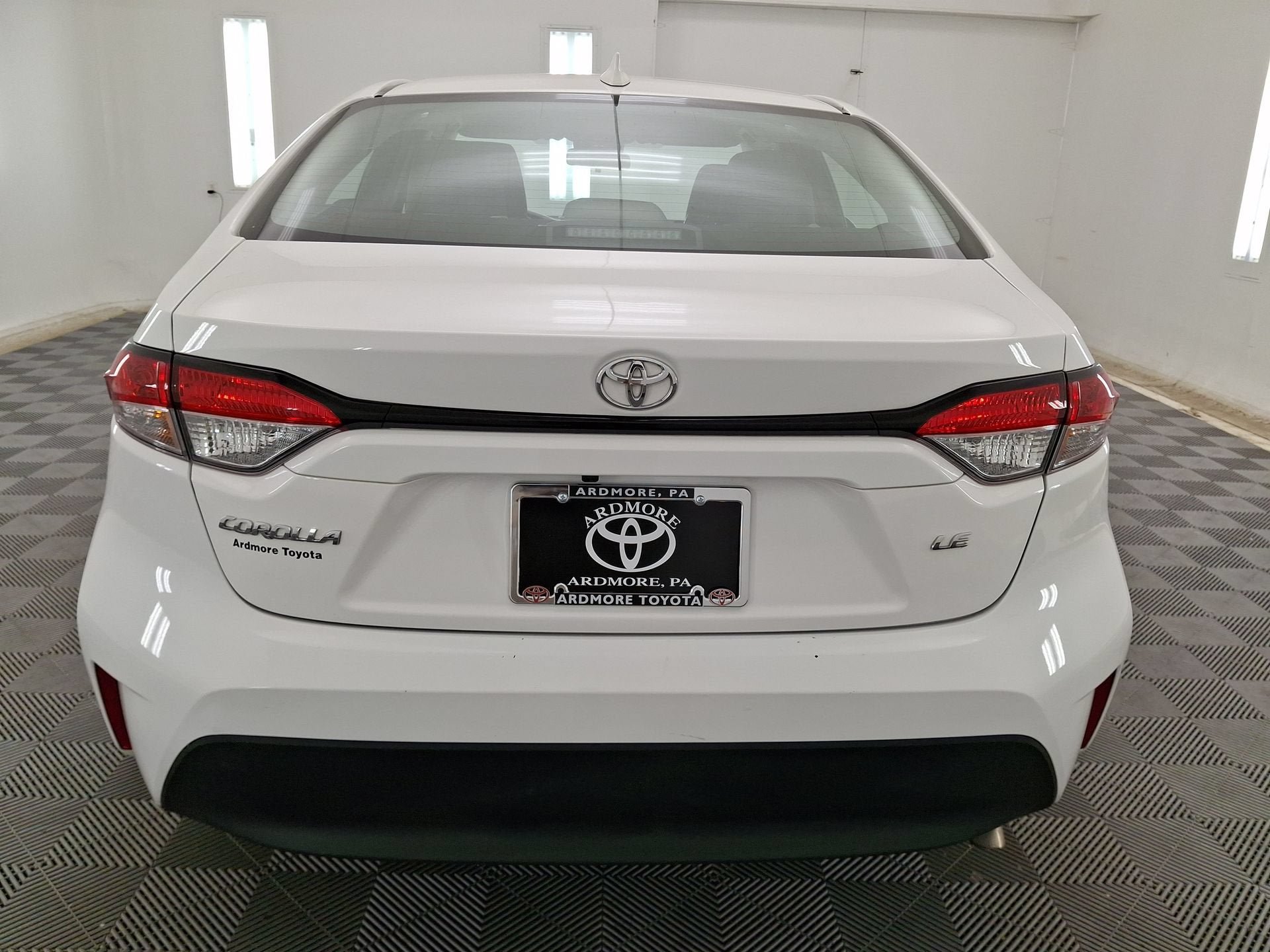 Certified 2025 Toyota Corolla LE FWD image 22