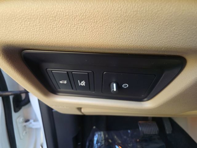 Used 2019 Land Rover Discovery Sport HSE image 34