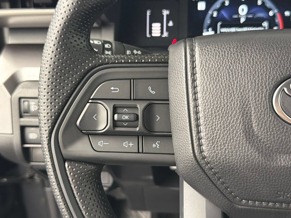 Used 2026 Toyota Tacoma SR5 AWD/4WD image 25