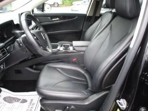 Used 2022 Lincoln Nautilus FWD w/ Premium Package image 7