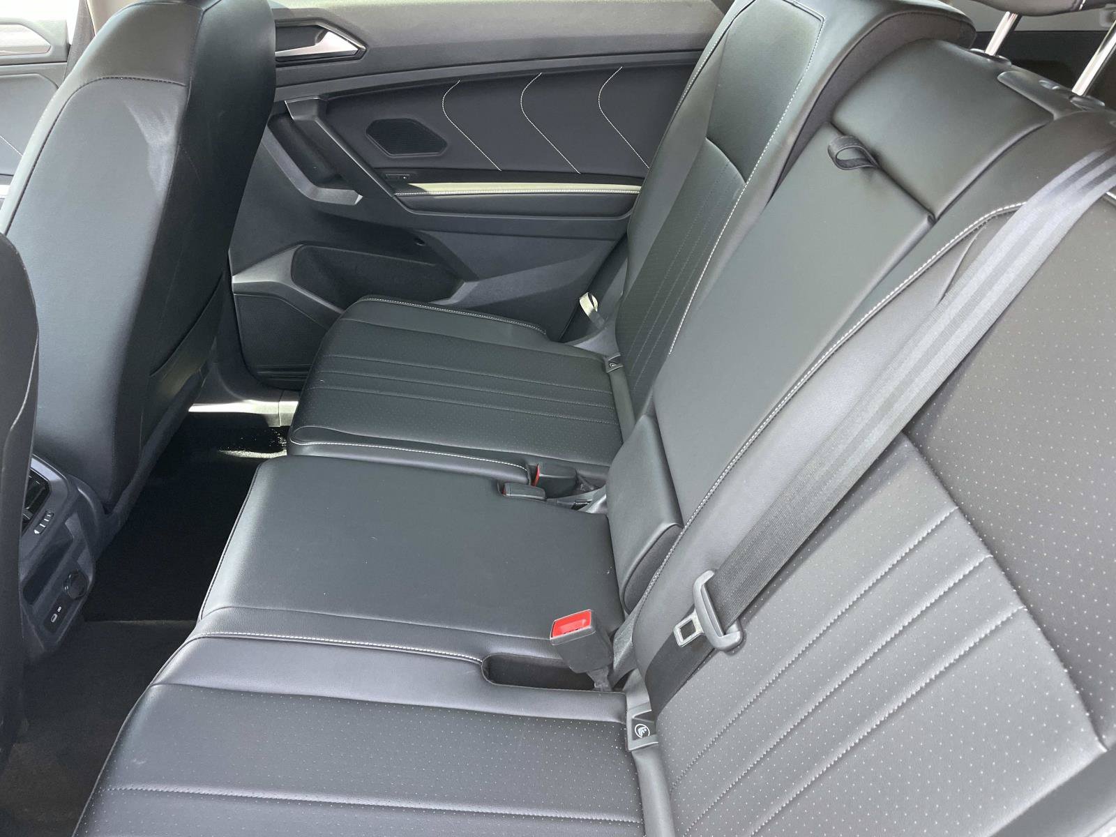 Certified 2023 Volkswagen Tiguan SE FWD image 26