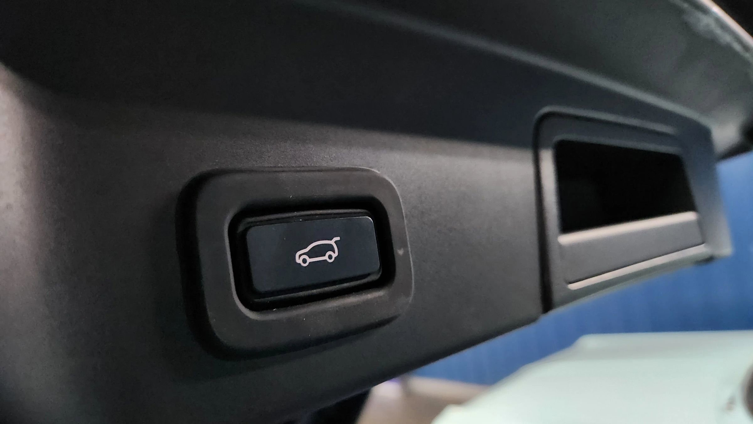 Used 2020 Land Rover Range Rover Evoque SE image 59