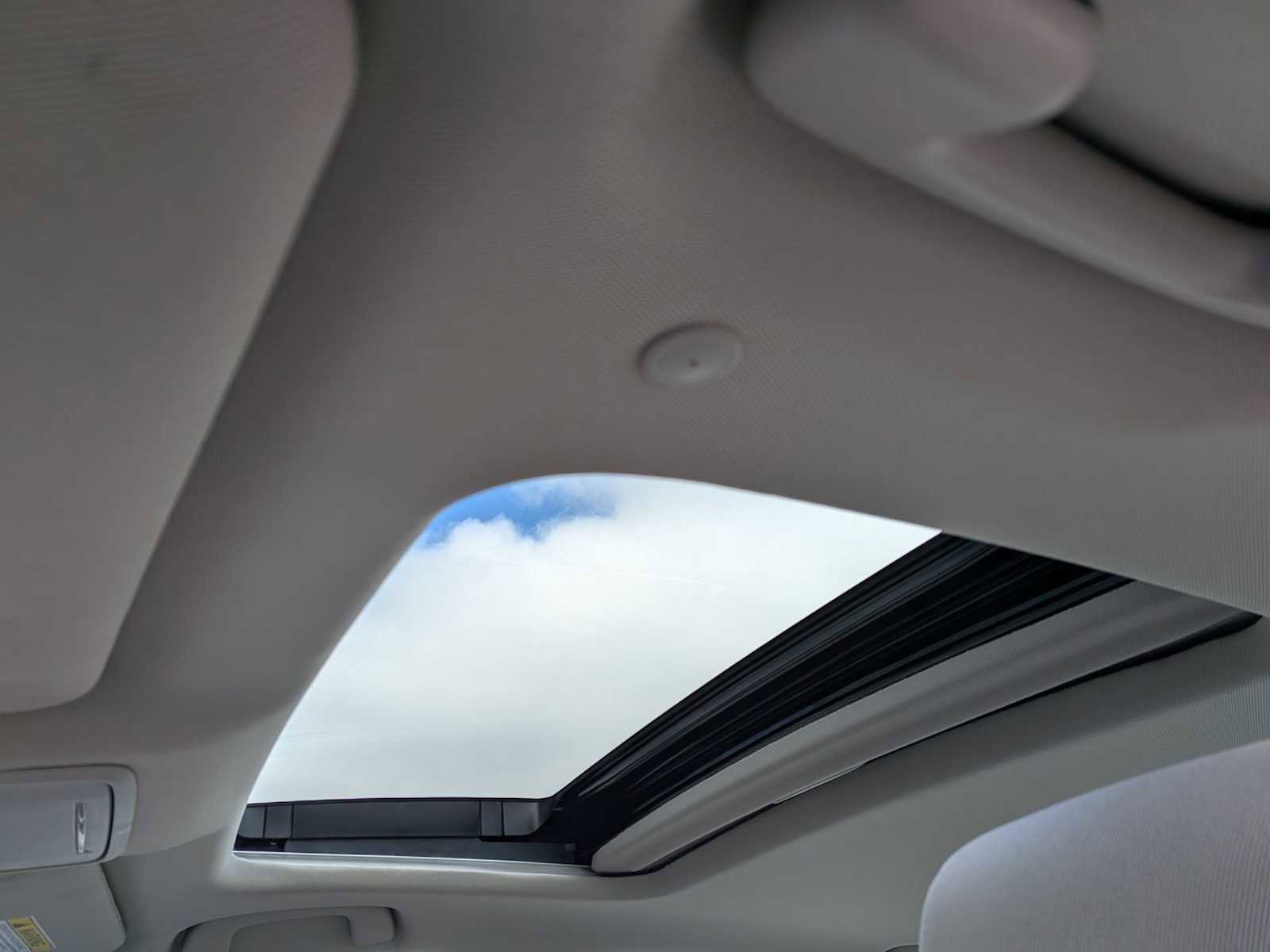 Certified 2023 Honda Accord EX image 18