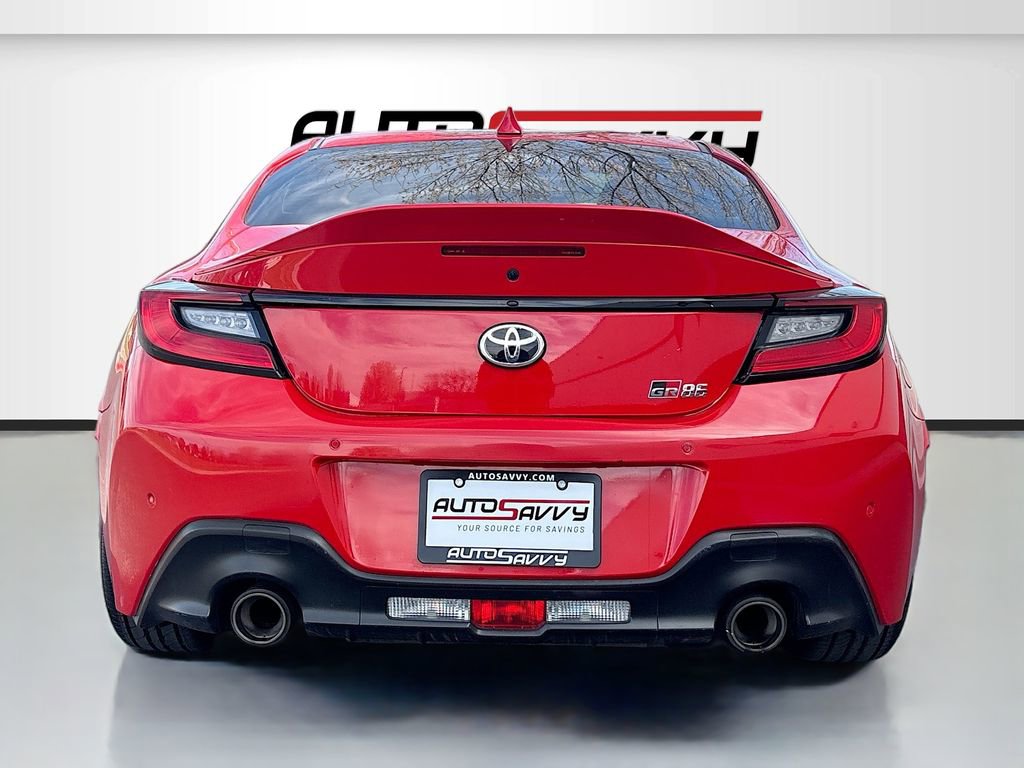 Used 2025 Toyota GR86 Premium w/ Performance Package image 6