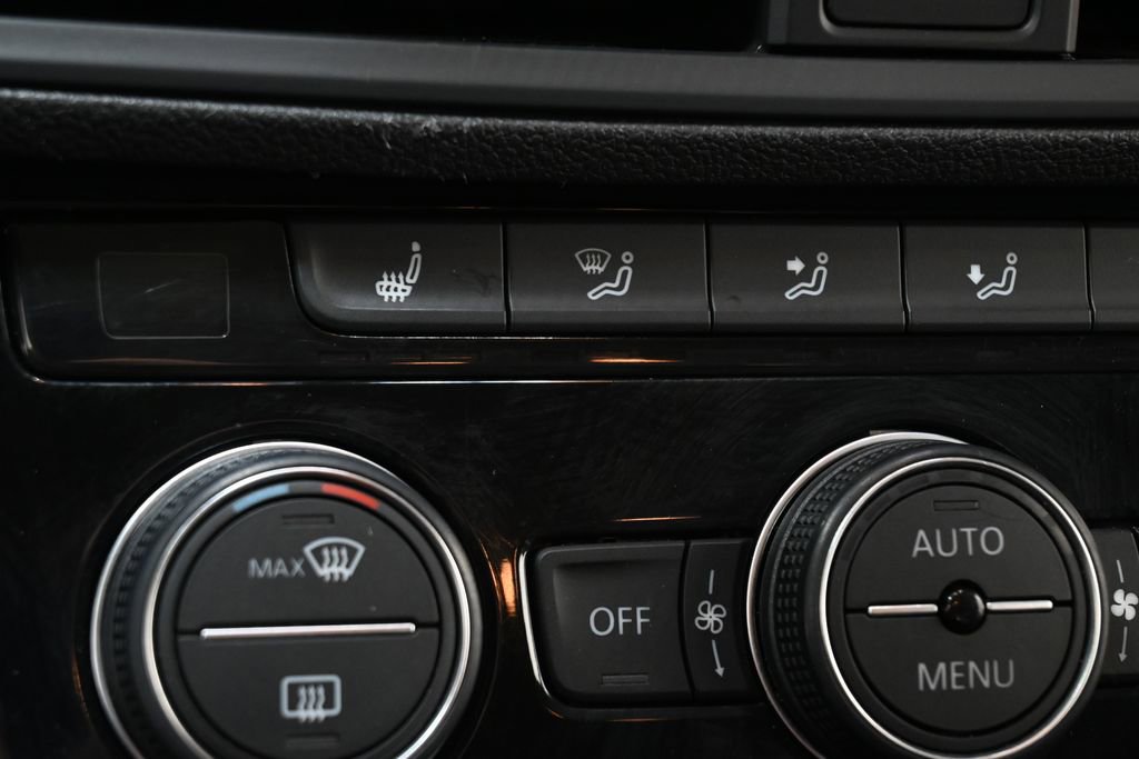 Used 2019 Volkswagen Jetta R-Line image 28