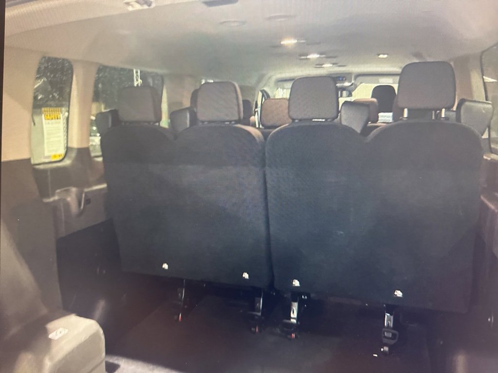 Used 2023 Ford Transit 350 XLT image 8