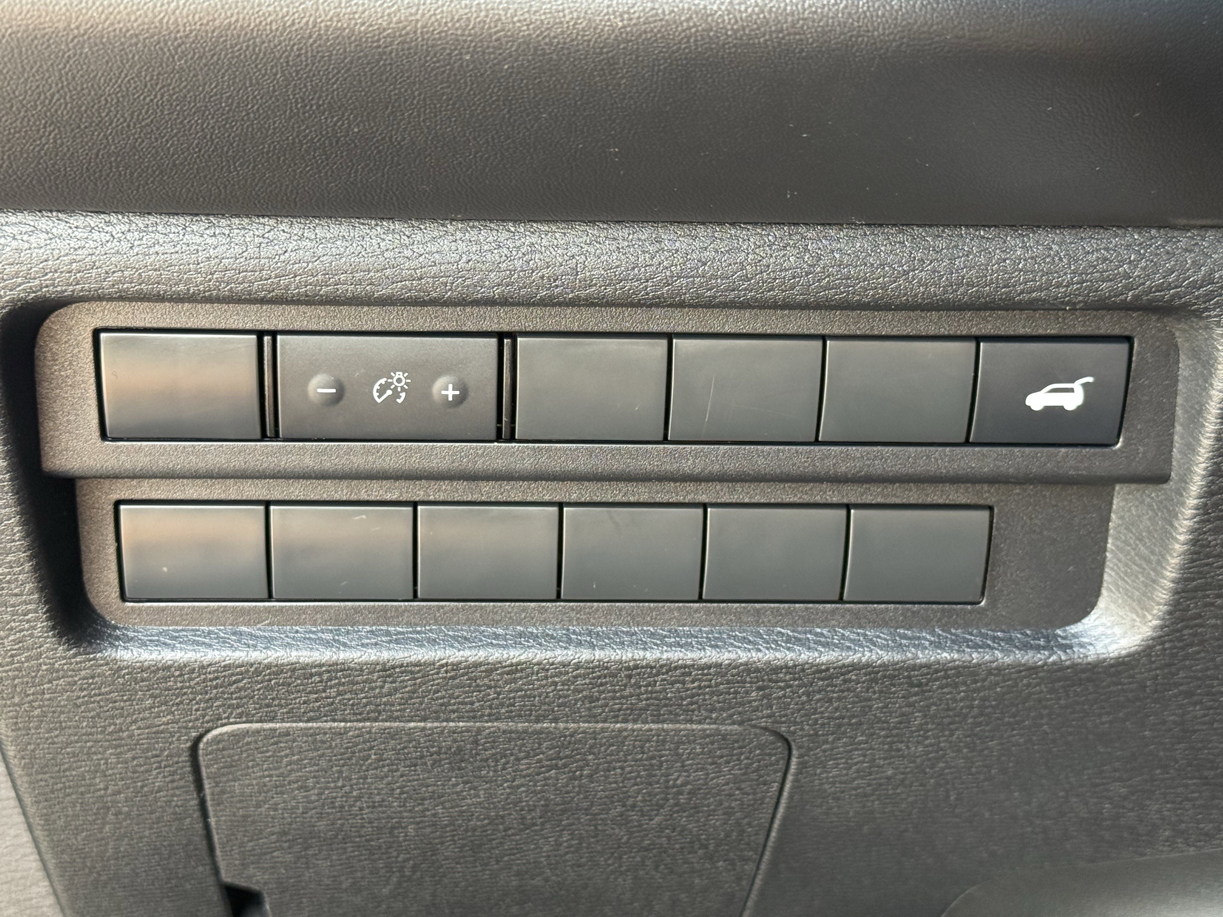 Used 2022 Mitsubishi Outlander SE image 26