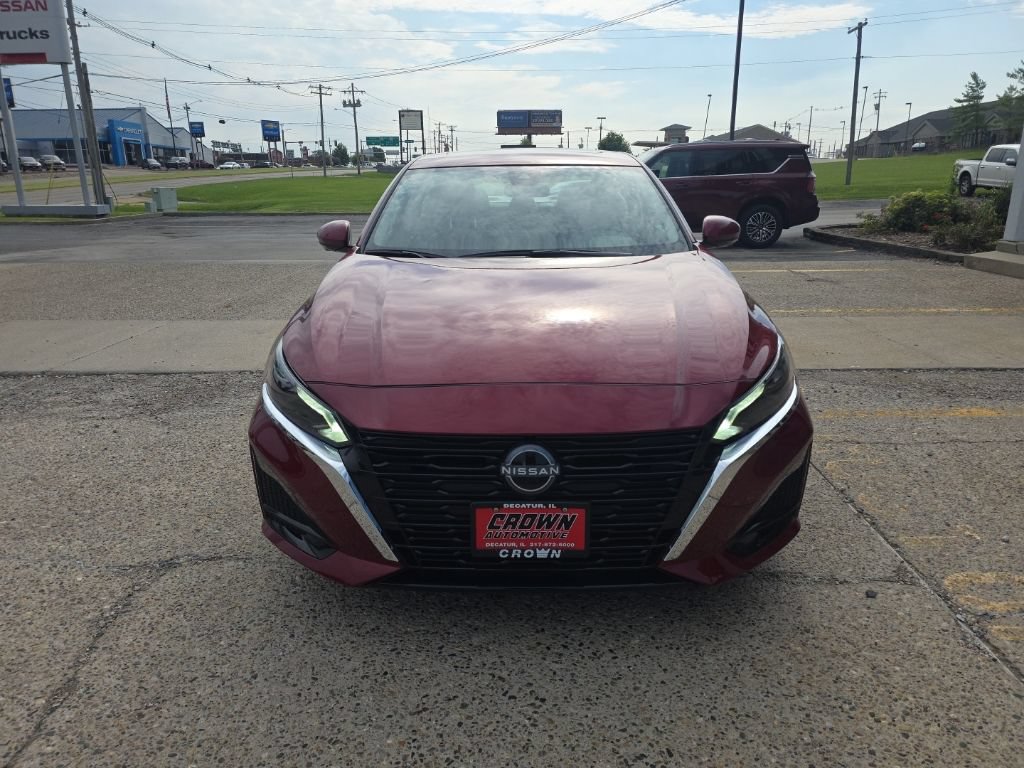 Used 2025 Nissan Altima 2.5 SL FWD image 10