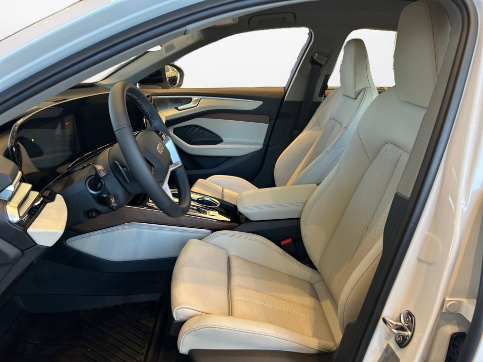 New 2026 Audi A6 Premium Plus image 9