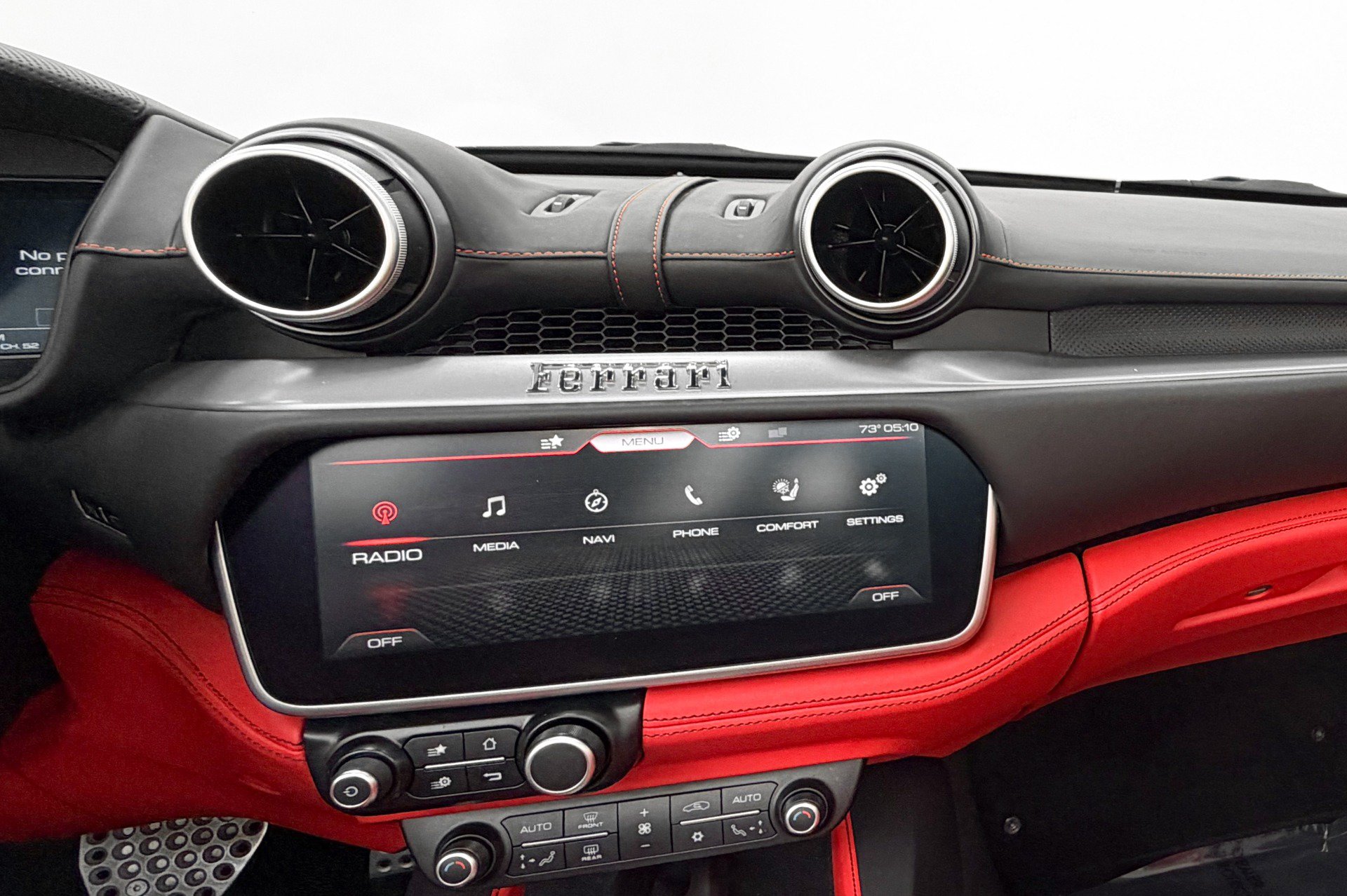 Used 2020 Ferrari Portofino RWD image 17