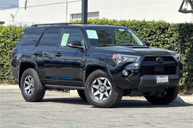 Used 2023 Toyota 4Runner TRD Off-Road Premium image 2