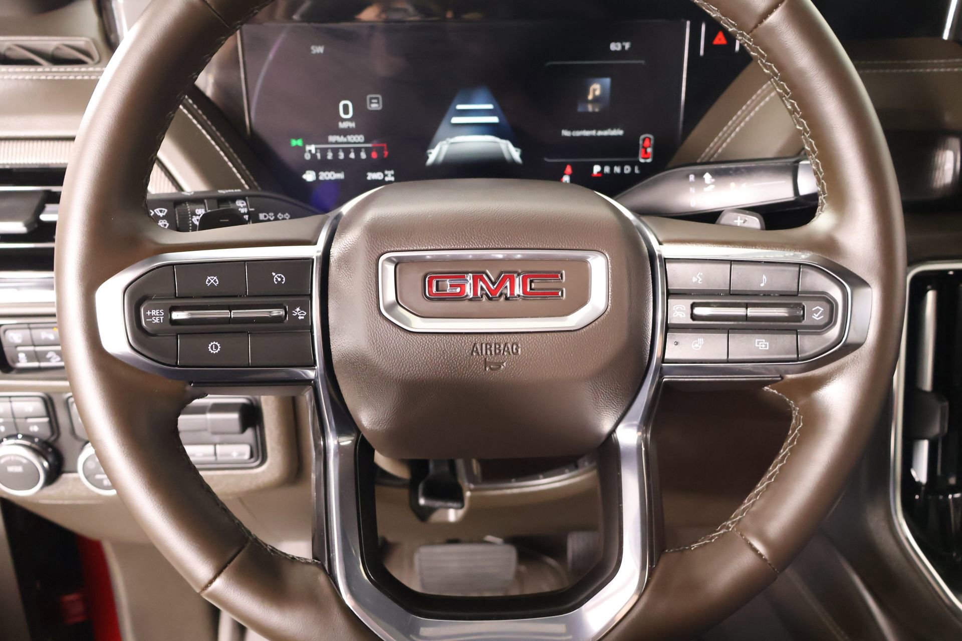 Used 2025 GMC Yukon Elevation w/ Elevation Premium Package image 3