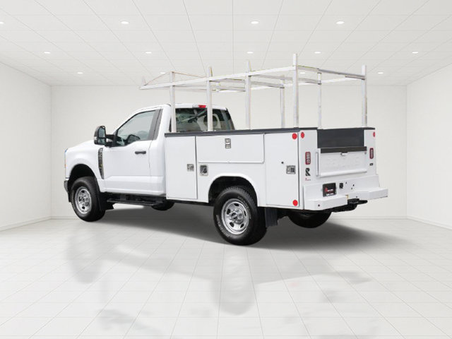 Certified 2023 Ford F350 XL w/ Snow Plow Prep Package AWD/4WD image 6