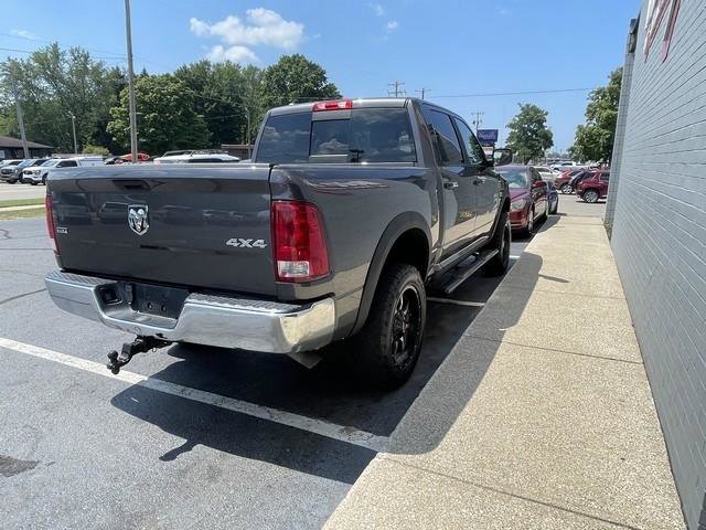 Used 2017 RAM 1500 Classic SLT image 5