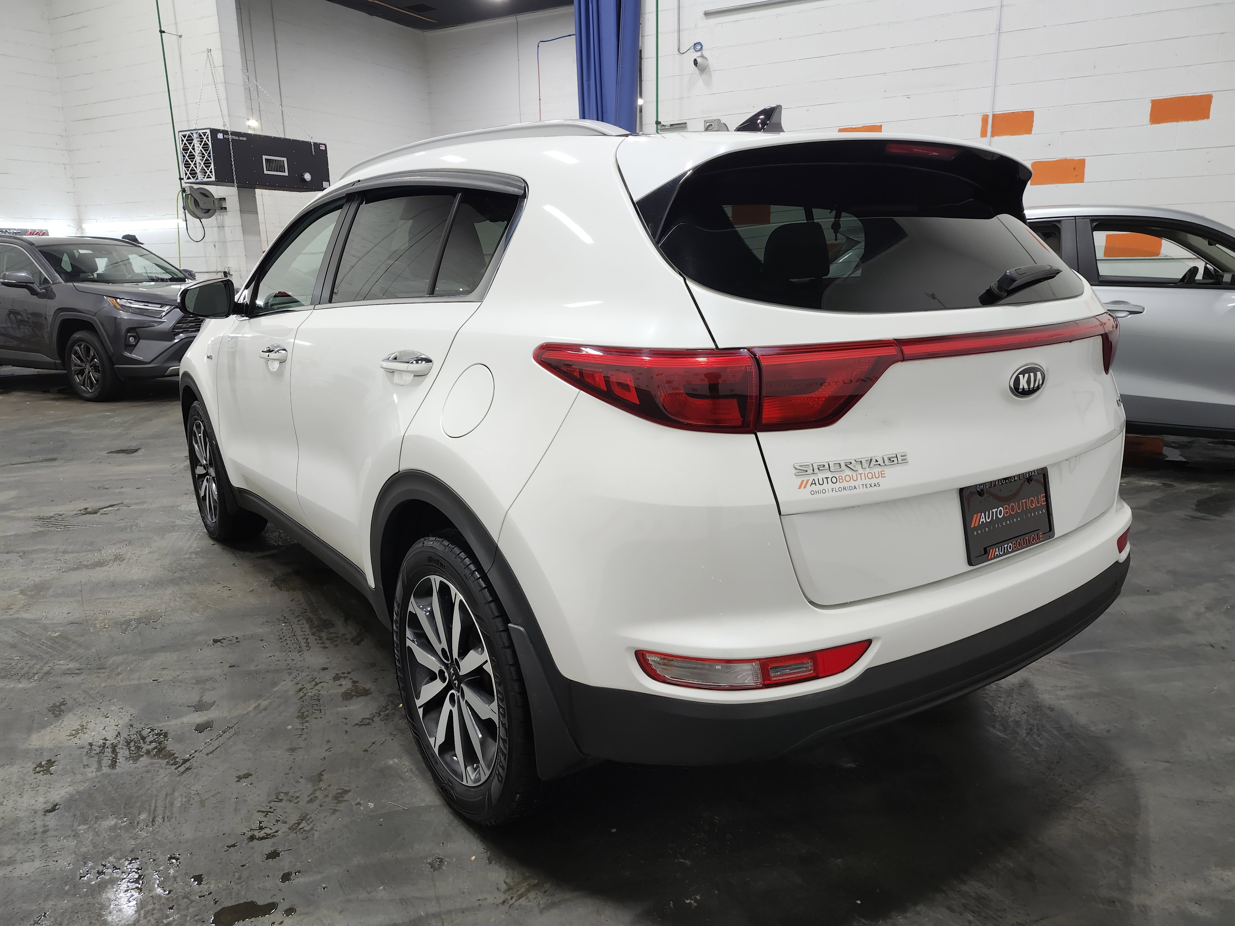 Used 2017 Kia Sportage EX w/ EX Premium Package image 16
