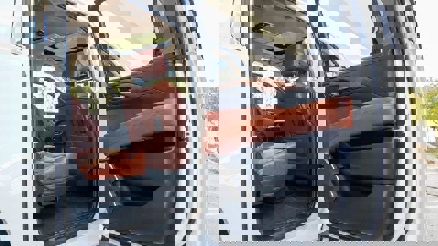 Used 2019 Cadillac Escalade ESV Premium Luxury image 85