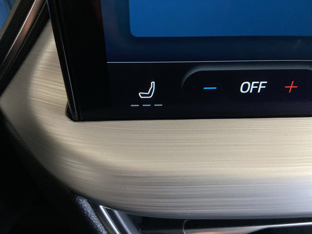 New 2025 Ford Escape SE w/ PHEV Premium Package FWD image 8