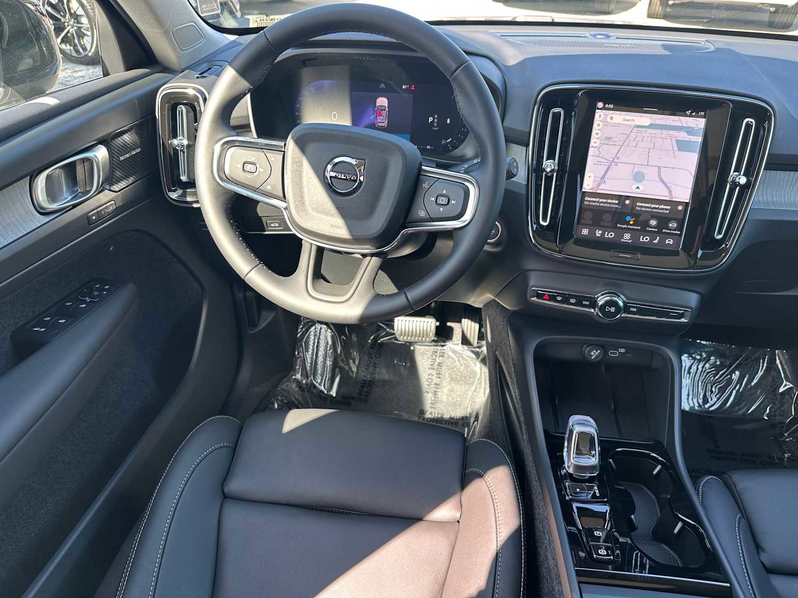New 2026 Volvo XC40 B5 Ultra w/ Climate Package image 17
