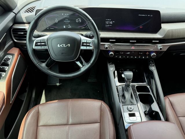 Used 2024 Kia Telluride EX w/ EX Captain's Chair Package FWD image 13