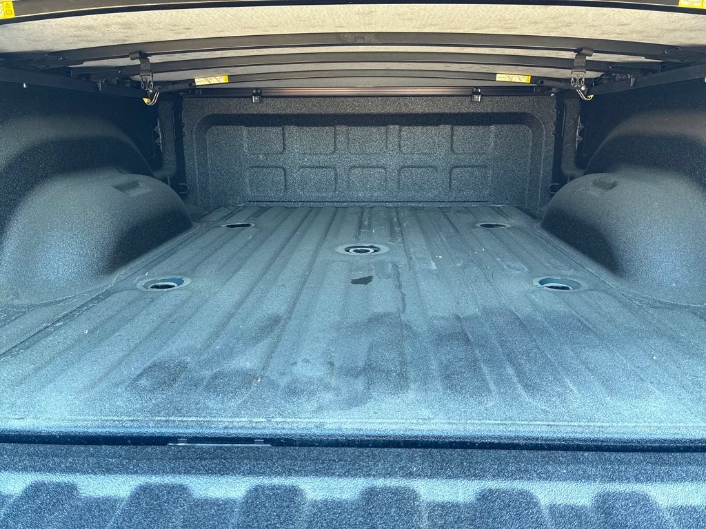New 2024 RAM 2500 Big Horn w/ Night Edition AWD/4WD image 23