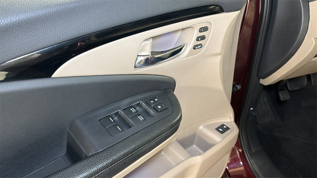 Used 2017 Honda Pilot Elite image 27