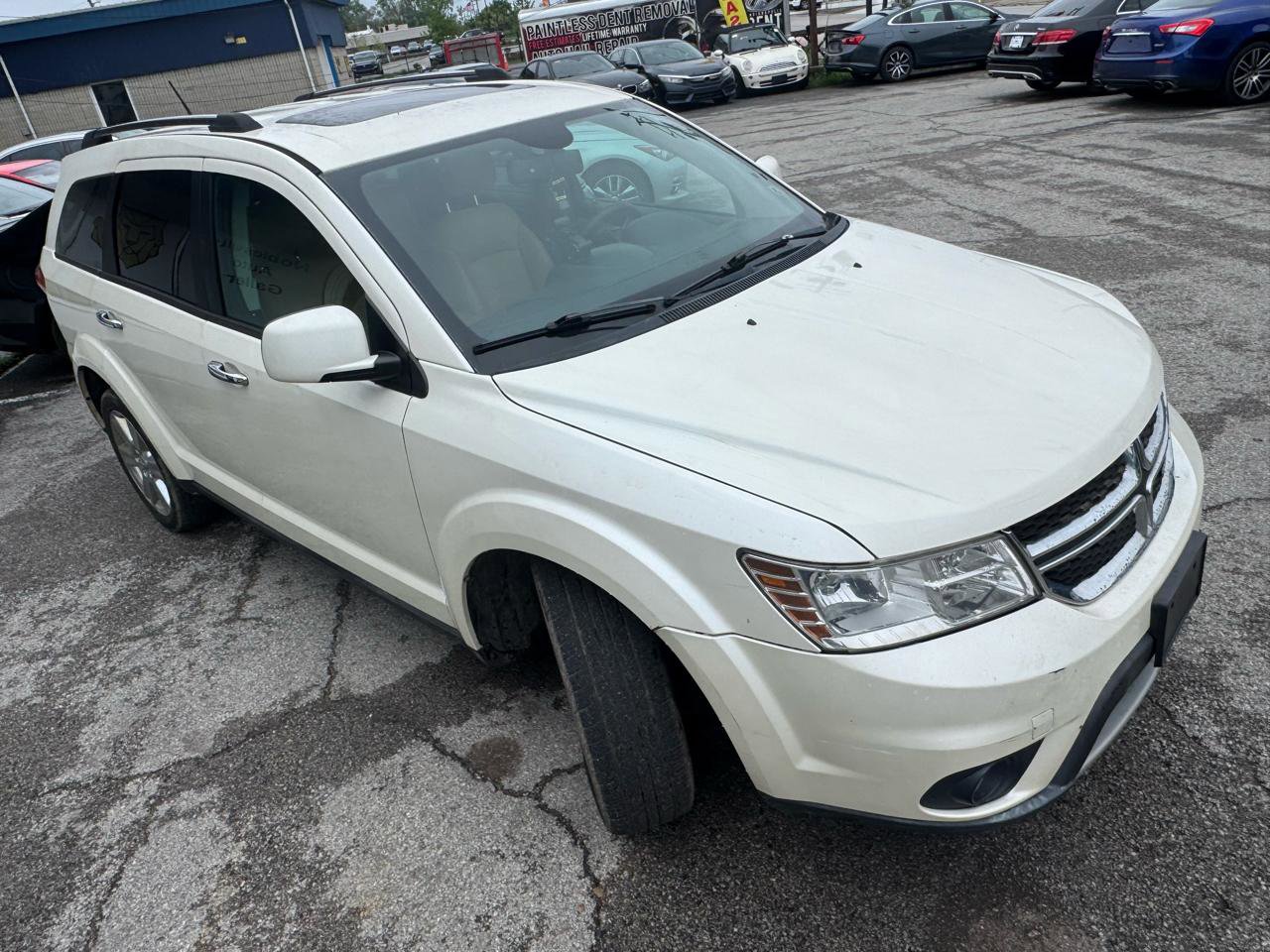 Used 2014 Dodge Journey Limited w/ Flexible Seating Group FWD image 9