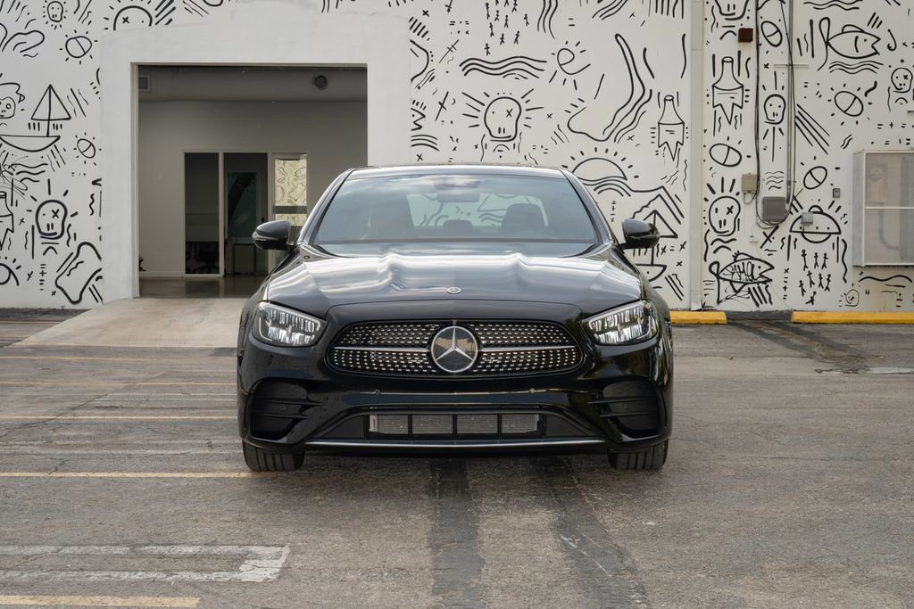 Used 2022 Mercedes-Benz E 350 Sedan image 3