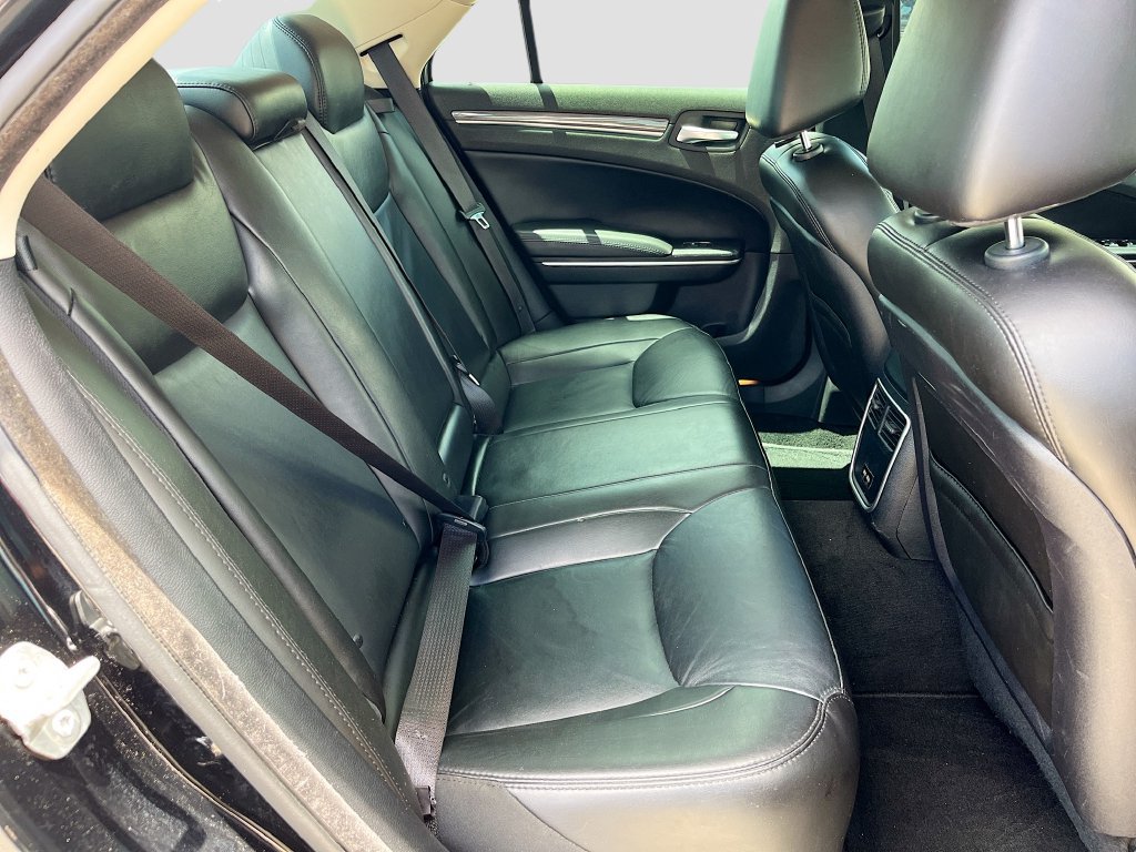 Used 2021 Chrysler 300 Touring L RWD image 26