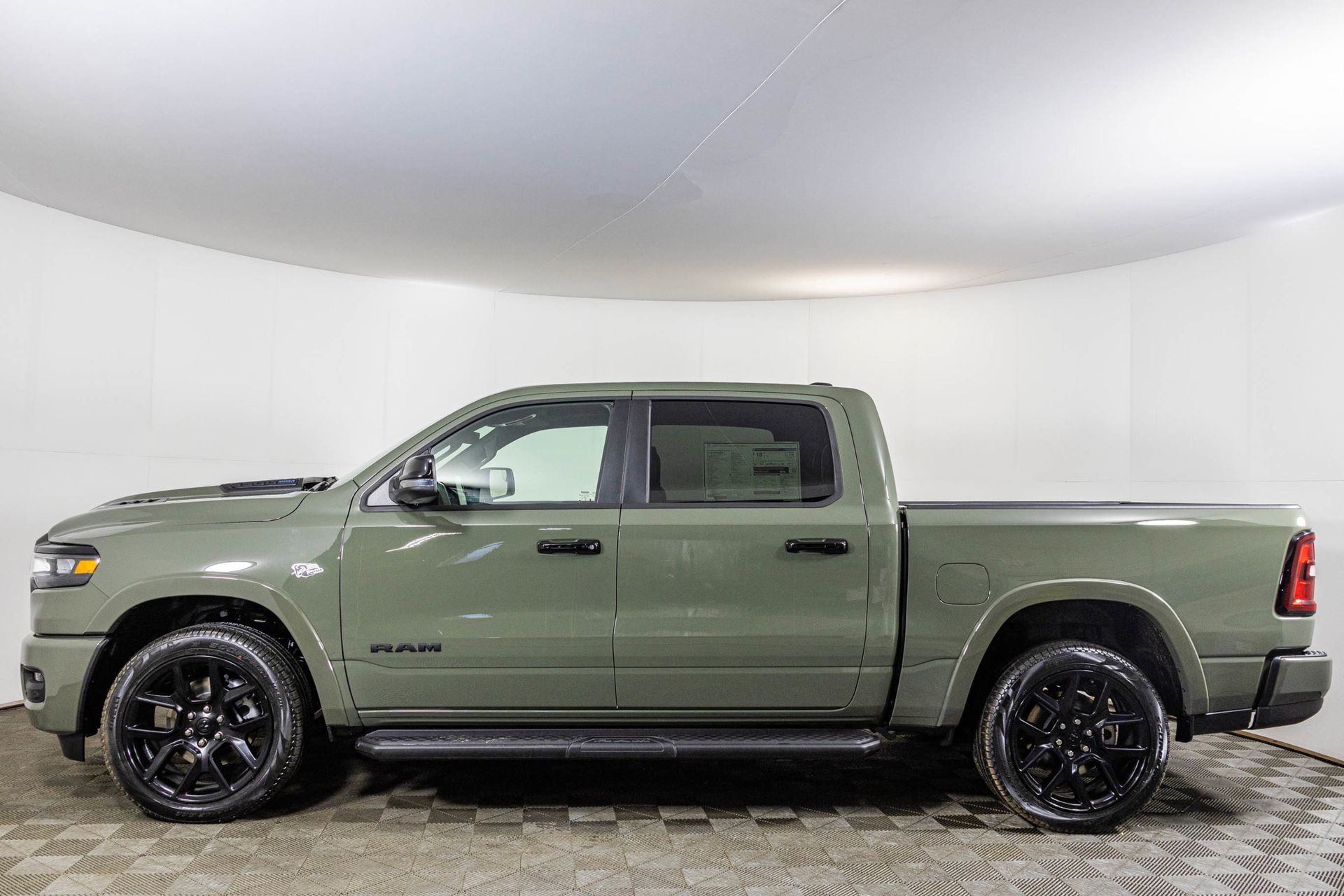 New 2026 RAM 1500 Laramie w/ Night Edition AWD/4WD image 21