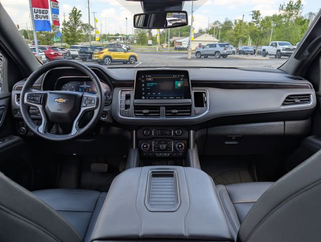 Used 2023 Chevrolet Tahoe LT w/ Luxury Package AWD/4WD image 11